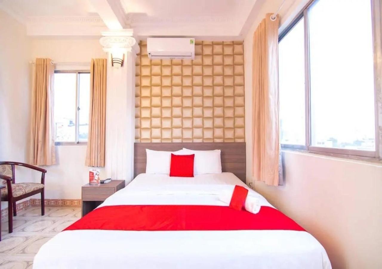 Tan Hoang Long Hotel Хошимин Экстерьер фото