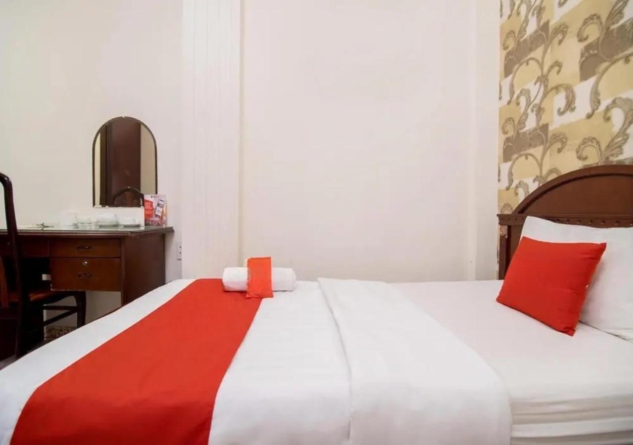 Tan Hoang Long Hotel Хошимин Экстерьер фото