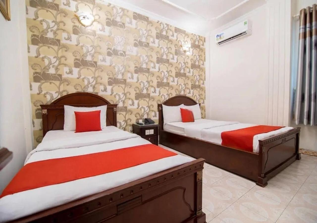 Tan Hoang Long Hotel Хошимин Экстерьер фото