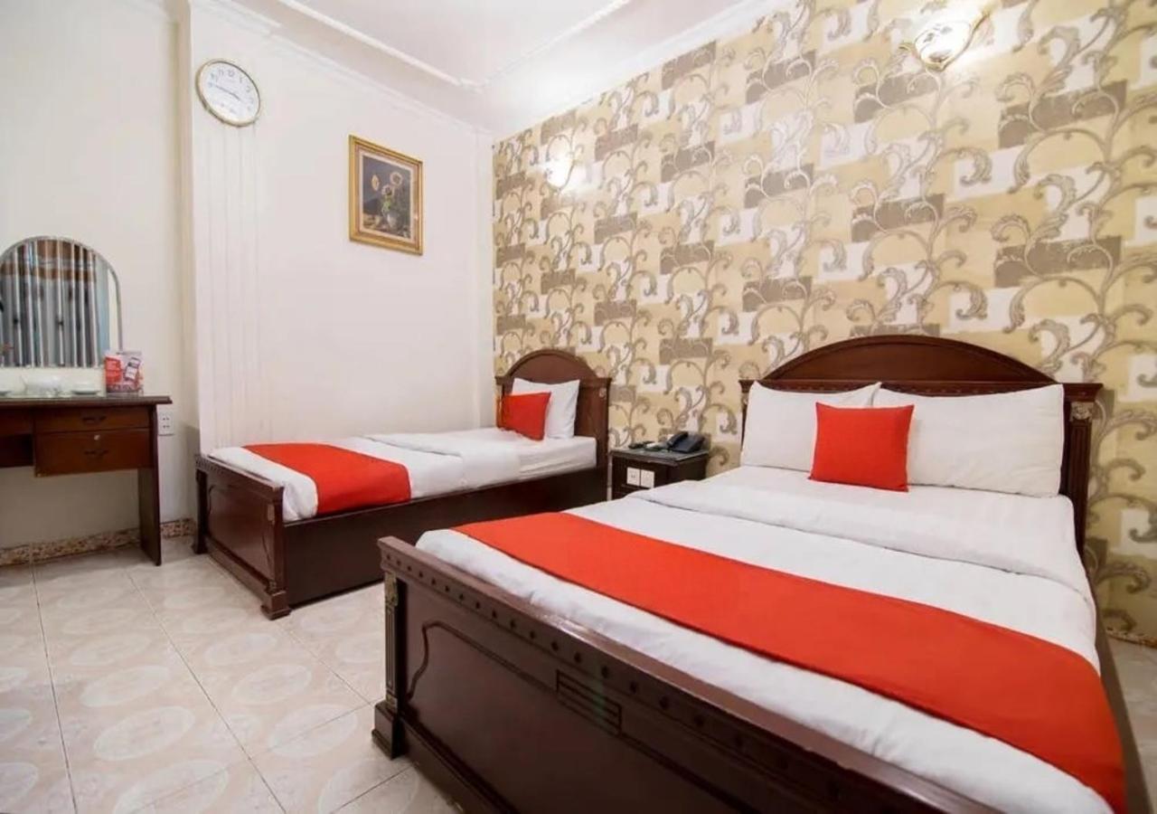 Tan Hoang Long Hotel Хошимин Экстерьер фото