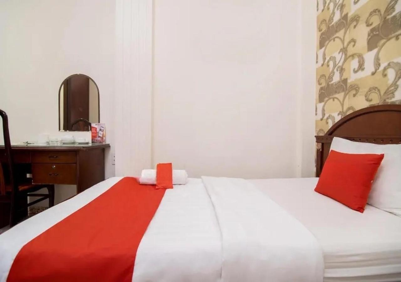 Tan Hoang Long Hotel Хошимин Экстерьер фото